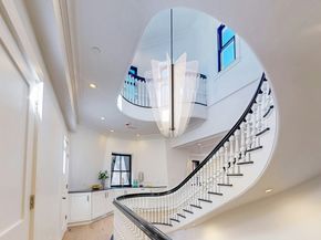 57 Hancock St, Boston MA 02114