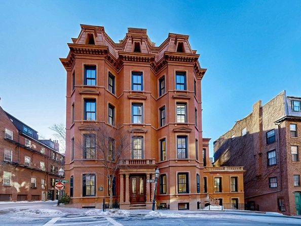 57 Hancock St, Boston MA 02114
