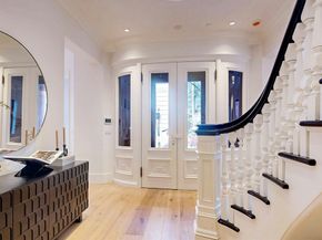 57 Hancock St, Boston MA 02114