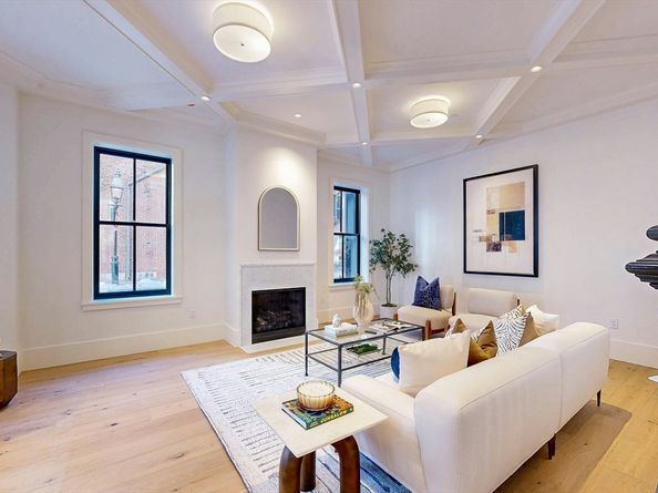 57 Hancock St, Boston MA 02114