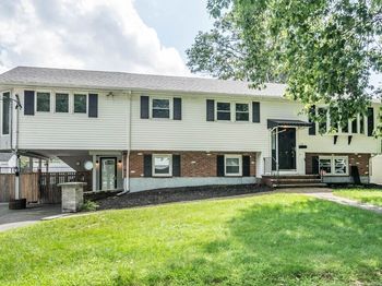 54 Michael Dr
