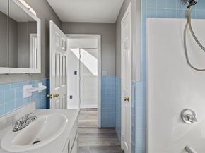 192 Swifts Beach Rd, Wareham MA 02571