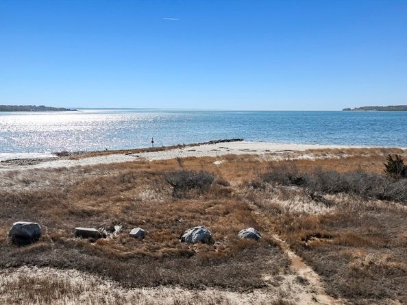 192 Swifts Beach Rd, Wareham MA 02571