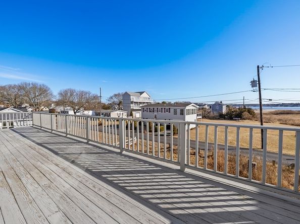 192 Swifts Beach Rd, Wareham MA 02571