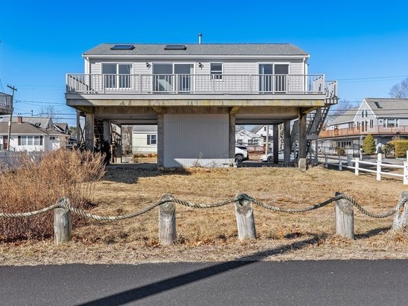 192 Swifts Beach Rd, Wareham MA 02571