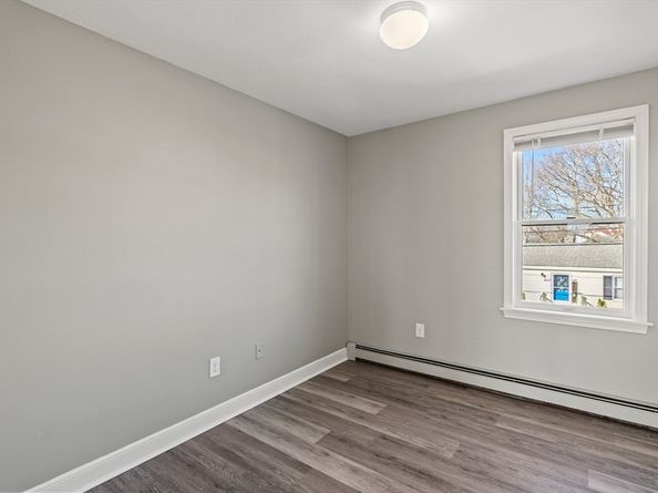 192 Swifts Beach Rd, Wareham MA 02571