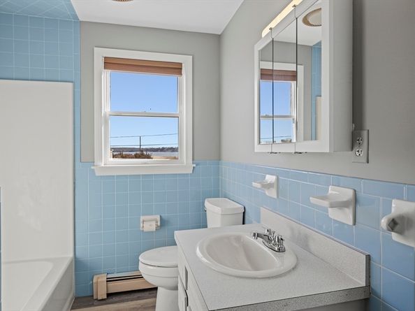 192 Swifts Beach Rd, Wareham MA 02571