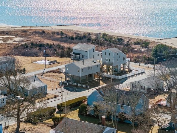 192 Swifts Beach Rd, Wareham MA 02571