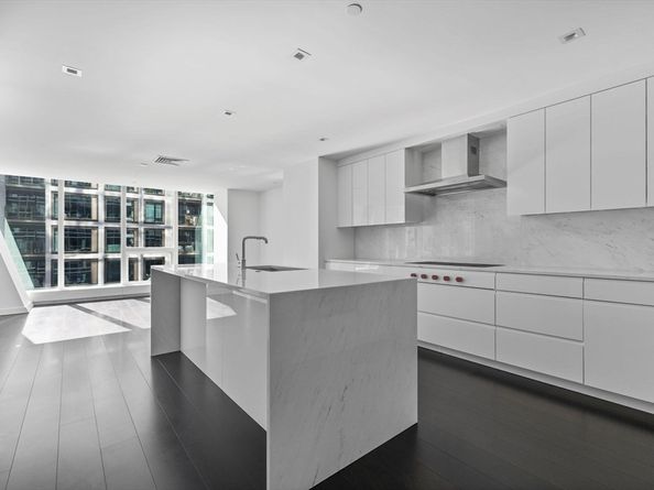 150 Seaport Blvd 12G, Boston MA 02210