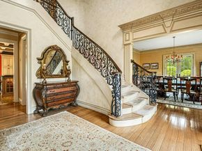 9 Wescott Drive, Hopkinton MA 01748