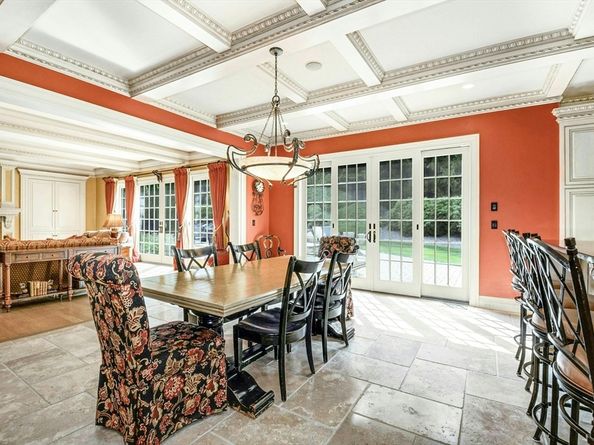 9 Wescott Drive, Hopkinton MA 01748