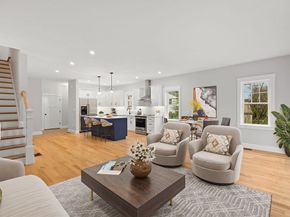 29 Leonard St 29, Bridgewater MA 02324