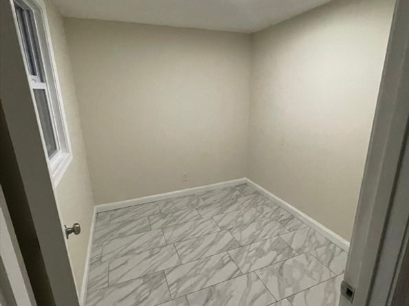 160 7th St, Leominster MA 01453