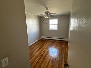 160 7th St, Leominster MA 01453
