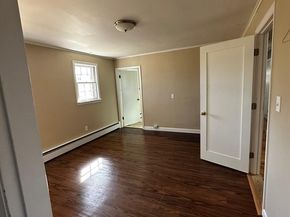 160 7th St, Leominster MA 01453