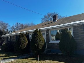 160 7th St, Leominster MA 01453