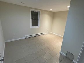 160 7th St, Leominster MA 01453
