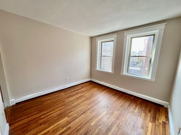 1669 Commonwealth Ave 3, Boston MA 02135
