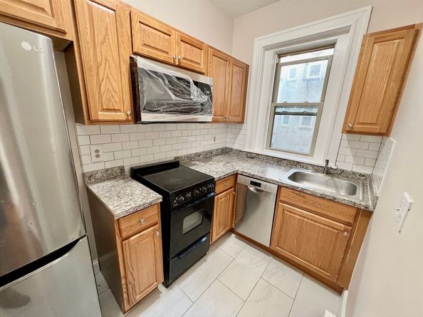 1669 Commonwealth Ave 3, Boston MA 02135