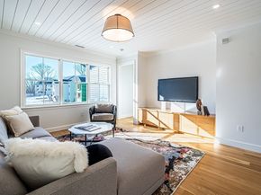 22 Common Court, Lexington MA 02421