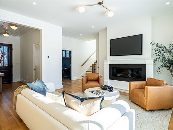 22 Common Court, Lexington MA 02421