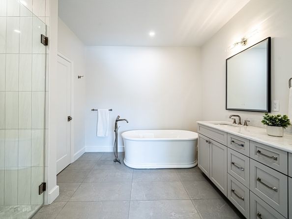22 Common Court, Lexington MA 02421