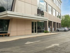 290 Pleasant St 213, Watertown MA 02472