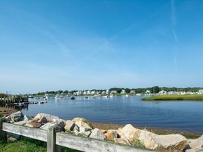 90 Colonial Rd, Marshfield MA 02050
