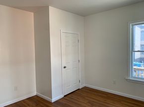 128 Austin St, Worcester MA 01609