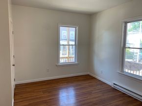 128 Austin St, Worcester MA 01609