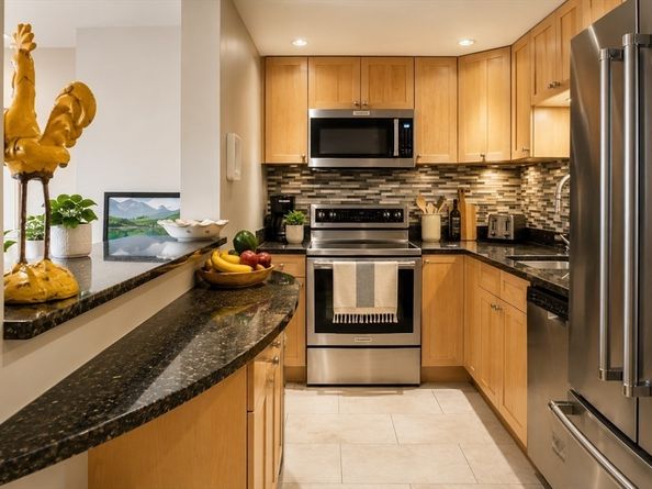 96 Gainsborough St 404W, Boston MA 02115