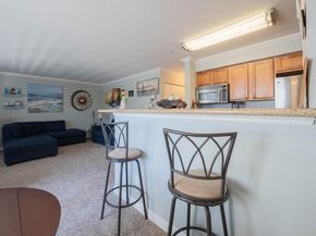 41 Grandview Street 1204, Santa Cruz CA 95060