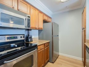 41 Grandview Street 1204, Santa Cruz CA 95060
