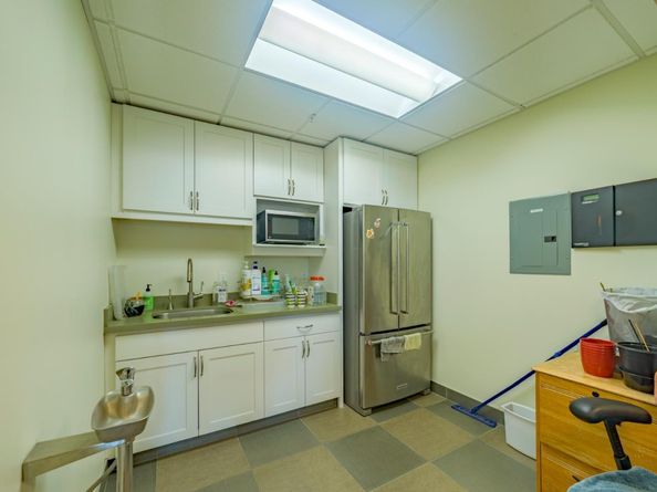 S El Camino Real, San Mateo CA 94403