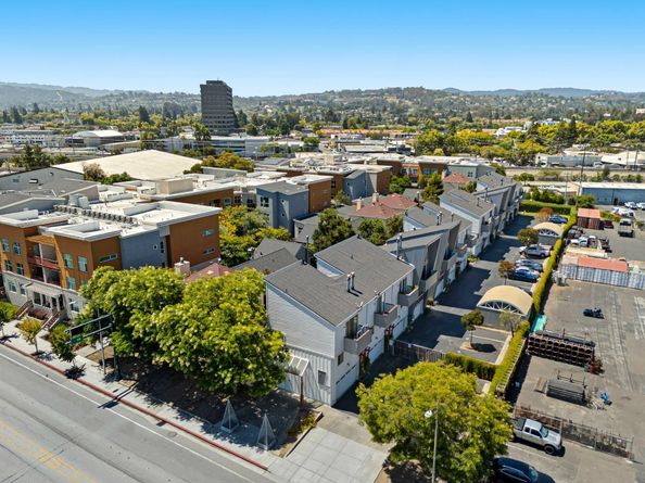 2086 S Delaware Street, San Mateo CA 94403