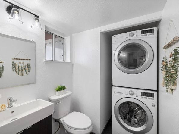 2086 S Delaware Street, San Mateo CA 94403