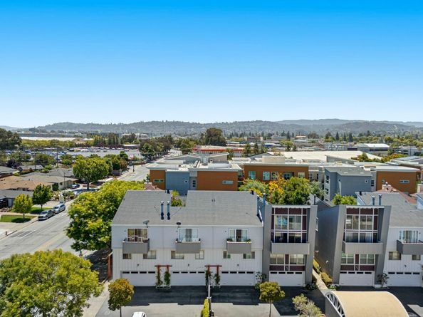 2086 S Delaware Street, San Mateo CA 94403