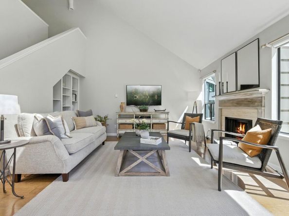 1090 Shoreline Drive, San Mateo CA 94404