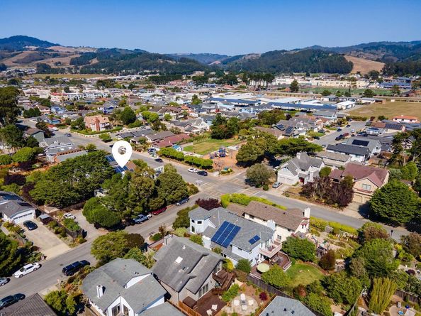 638 Alsace Lorraine Avenue, Half Moon Bay CA 94019