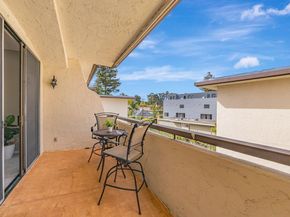 1427 Floribunda Avenue 304, Burlingame CA 94010