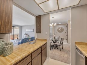 1427 Floribunda Avenue 304, Burlingame CA 94010