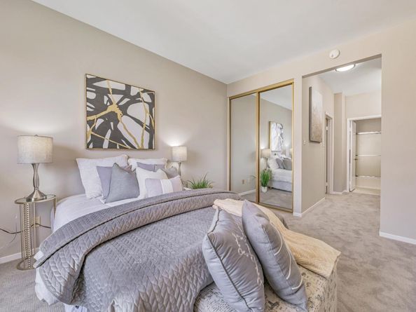 1427 Floribunda Avenue 304, Burlingame CA 94010