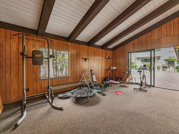 1427 Floribunda Avenue 304, Burlingame CA 94010