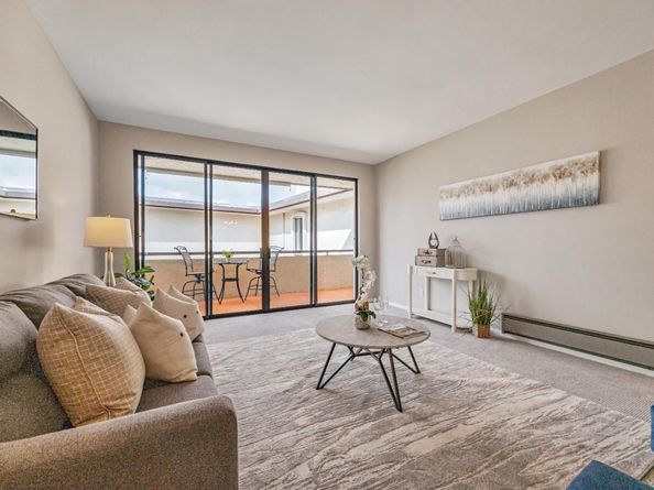 1427 Floribunda Avenue 304, Burlingame CA 94010