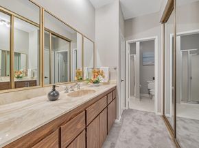 1427 Floribunda Avenue 304, Burlingame CA 94010