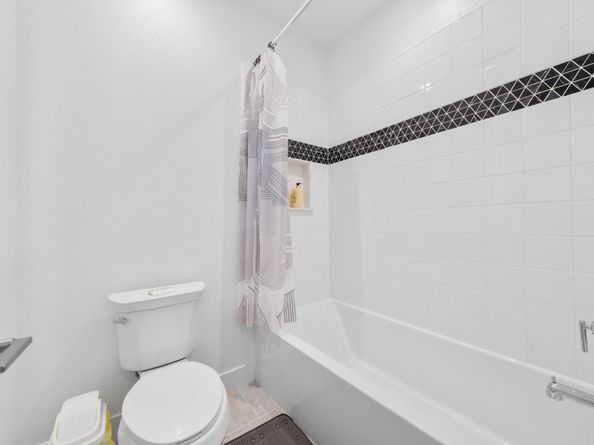 100 Glydon, Irvine CA 92618