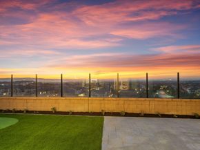 100 Glydon, Irvine CA 92618