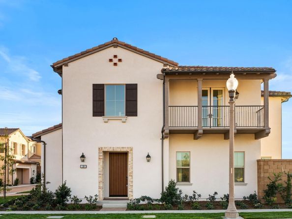 100 Glydon, Irvine CA 92618