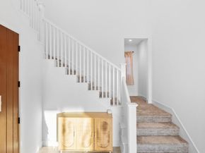 100 Glydon, Irvine CA 92618
