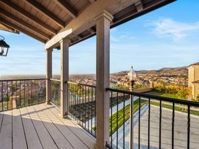 100 Glydon, Irvine CA 92618